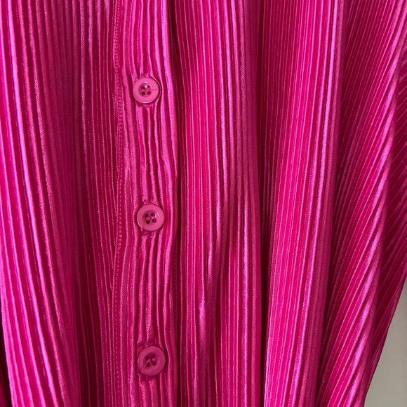 Lyaner Fuchsia Button Down Mini Shirt Dress with Belt - Picture 4 of 12